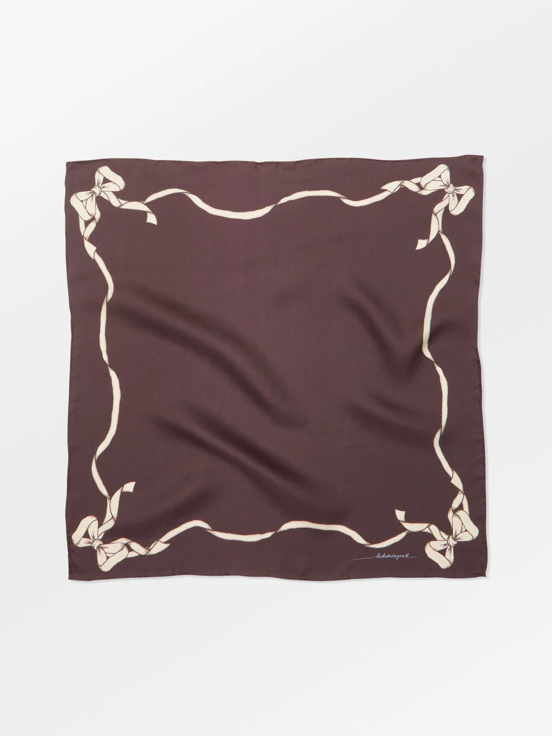 Bowtora Sia Scarf