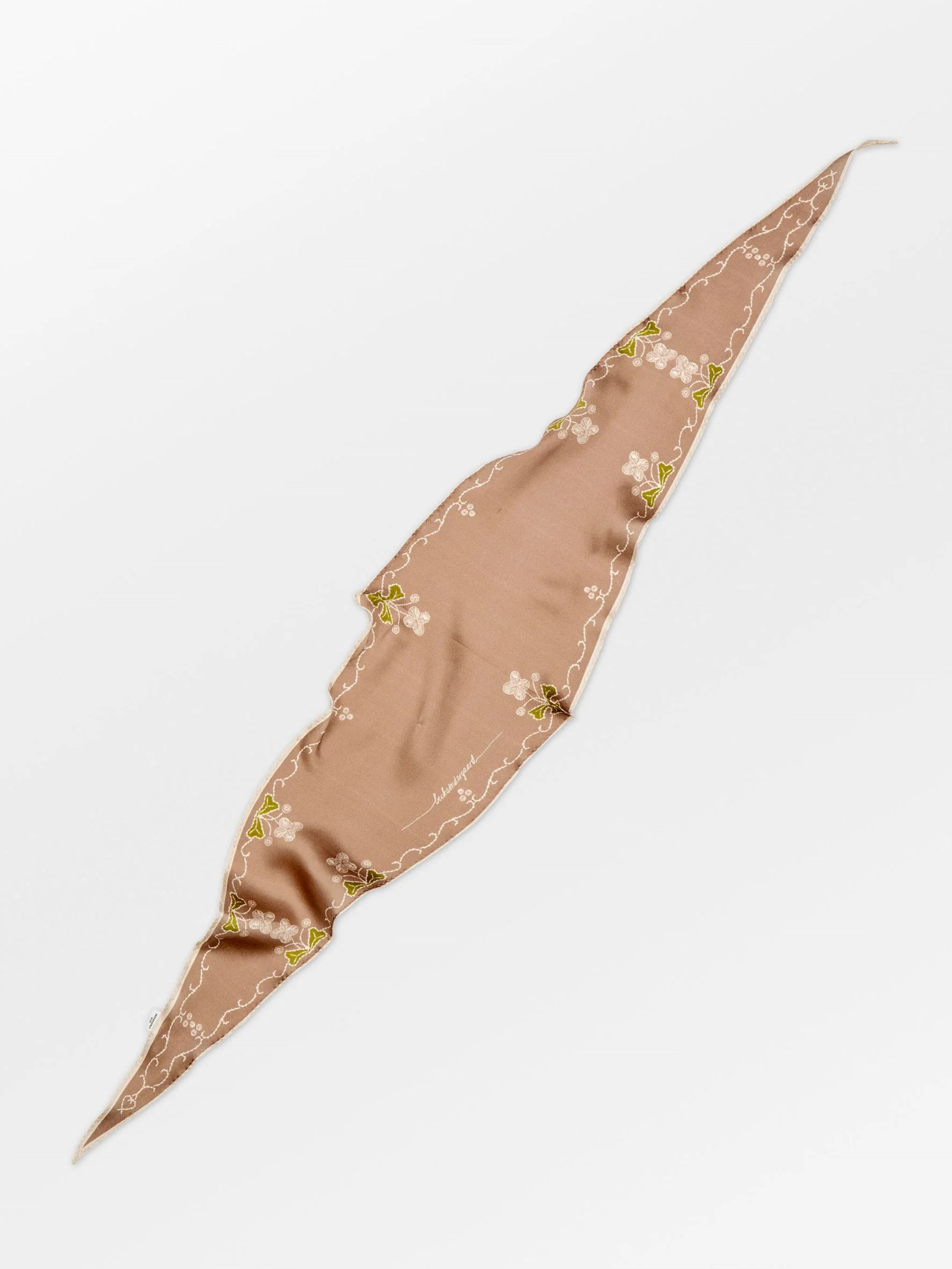Brodaria Diamond Scarf