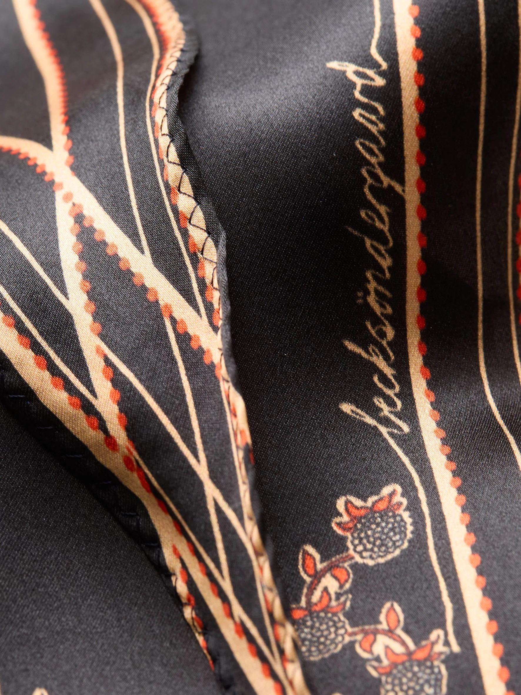 Brombeere Diamond Scarf - Image 3