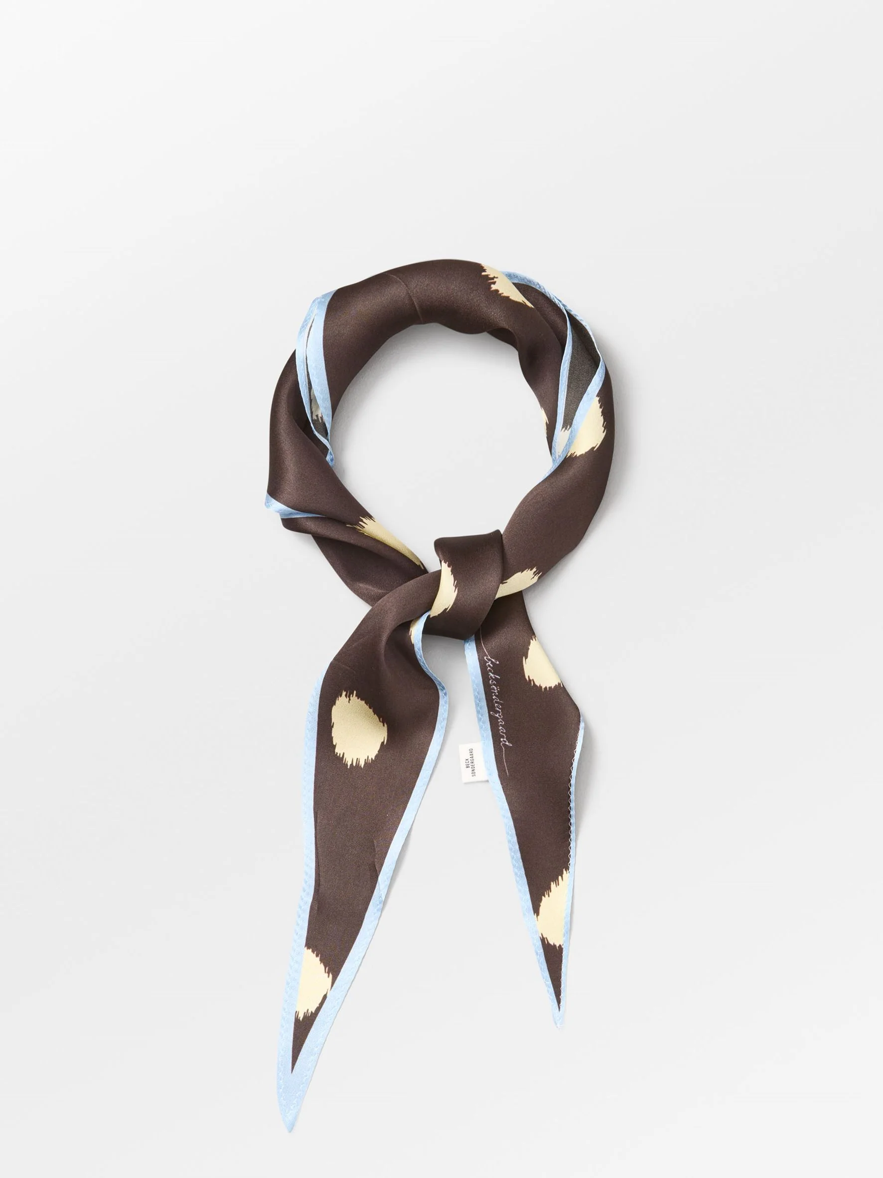 Dotia Diamond Scarf - Image 2