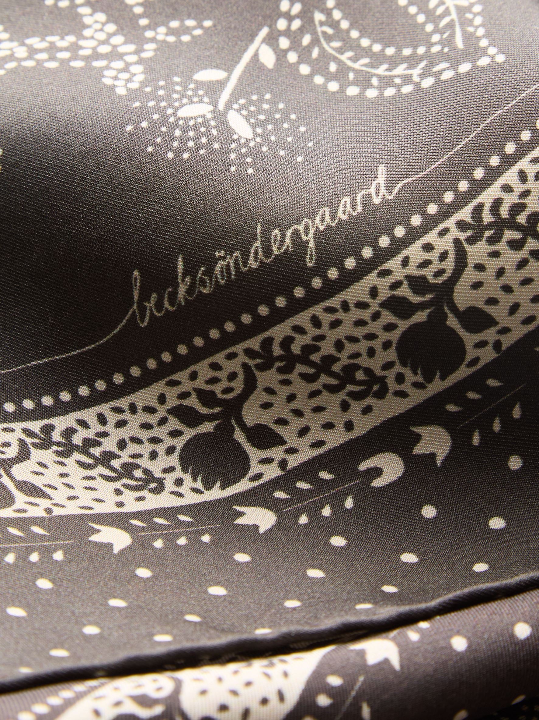 Dotted Flora Sia Scarf - Image 3