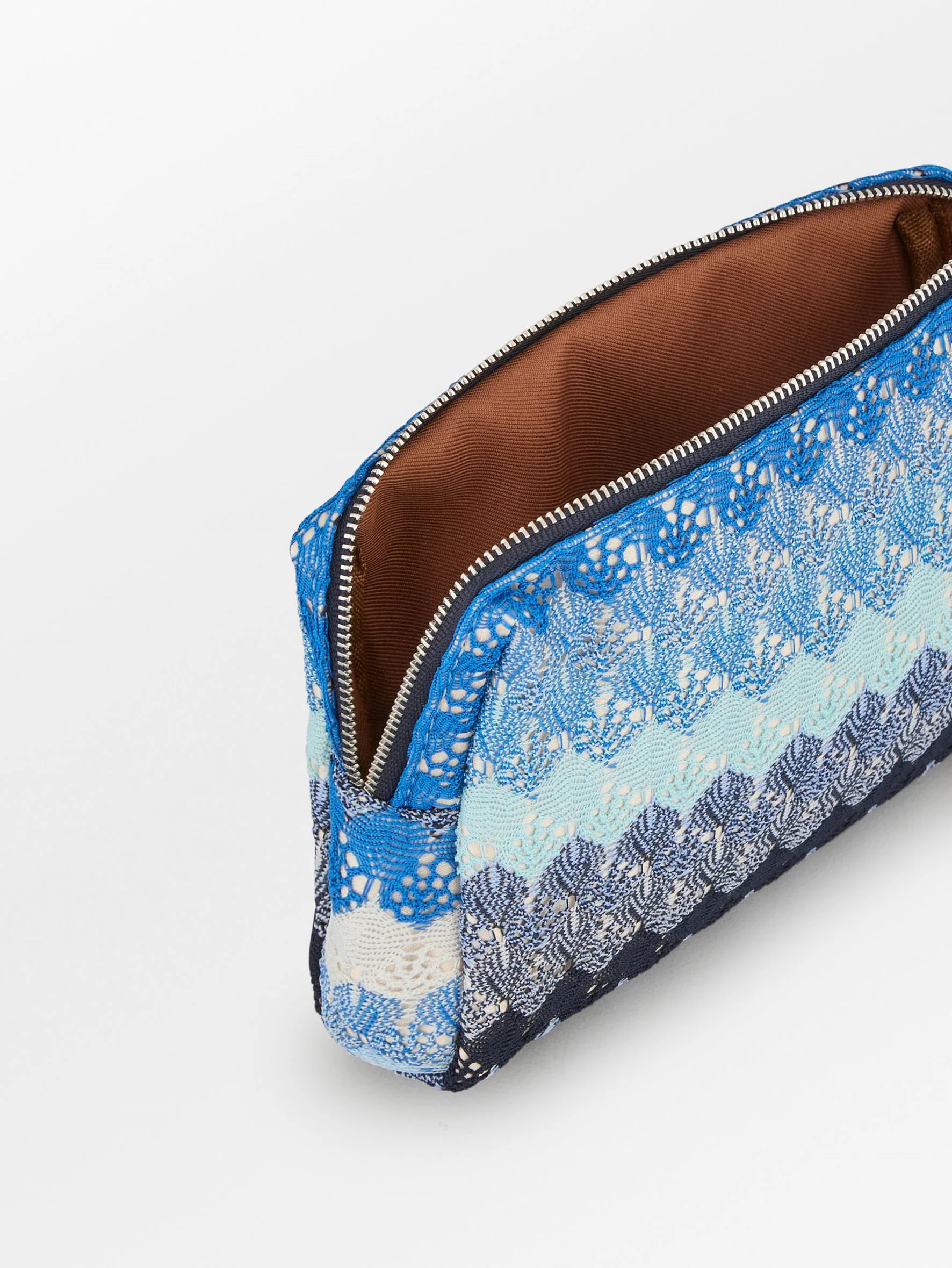Pala Pouch Bag - Image 3