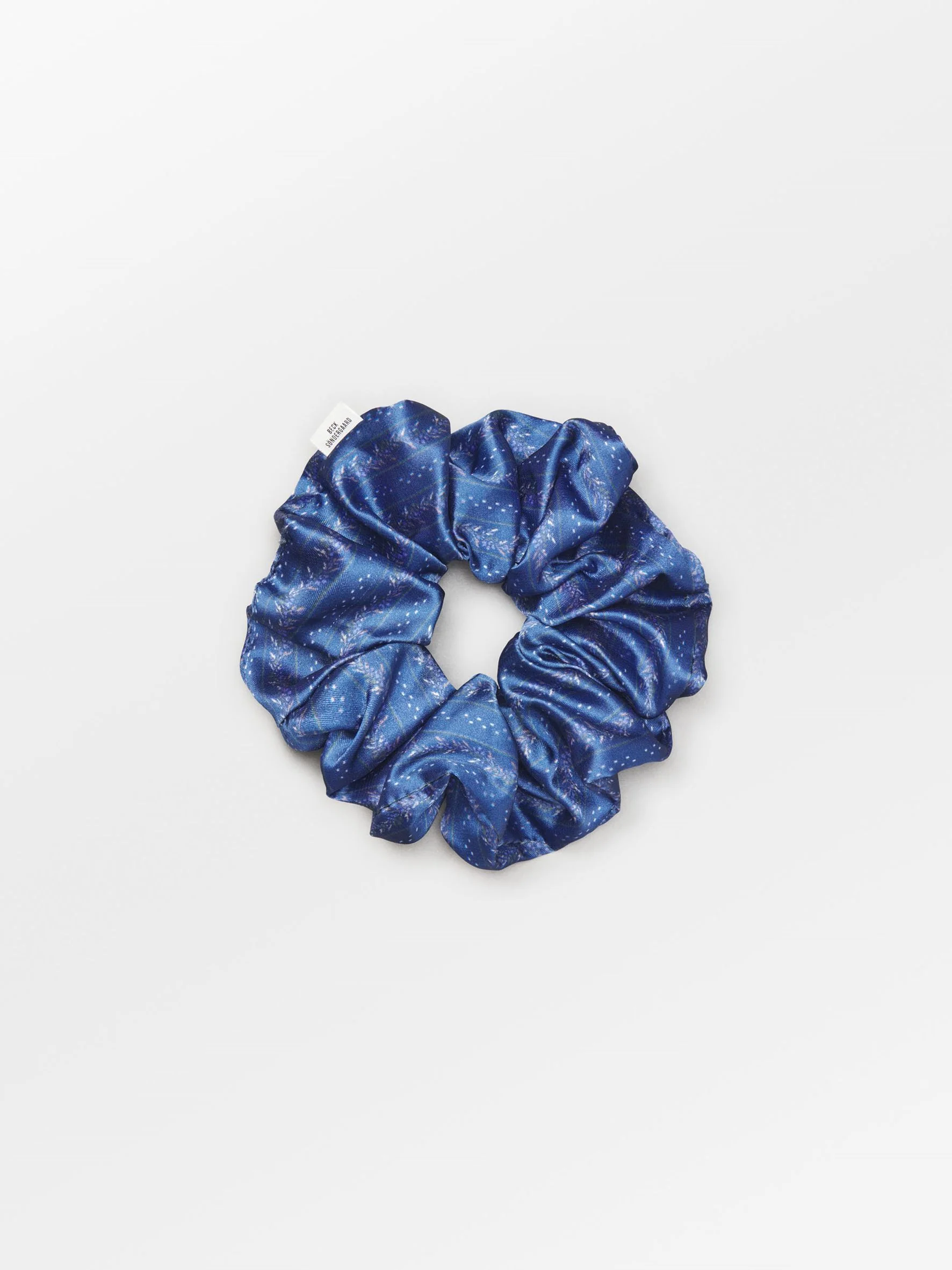 Ribbonia Luster Scrunchie