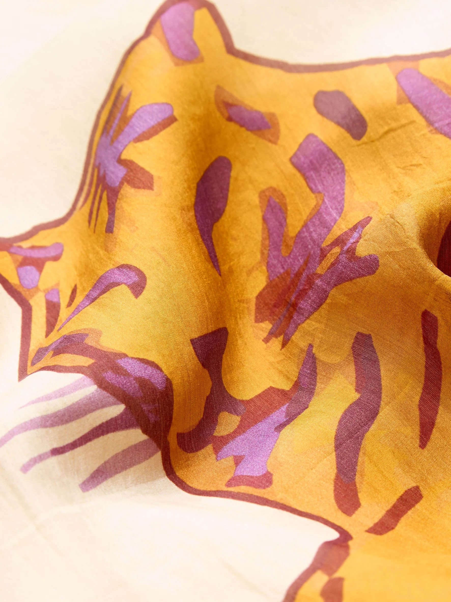 Tigarea Tabby Sia Scarf - Image 2